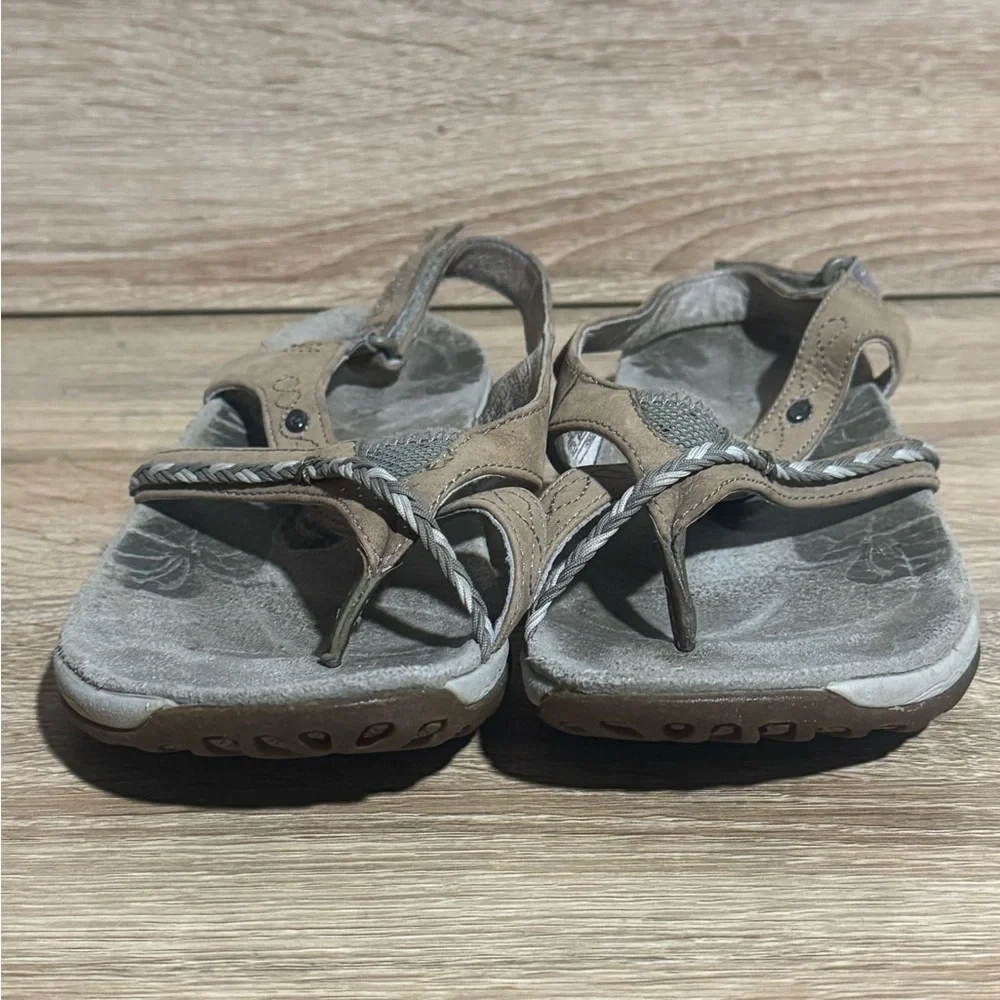 Merrell Stella bloom Brown tan Leather hiking strap Sandals women’s size 7 shoes